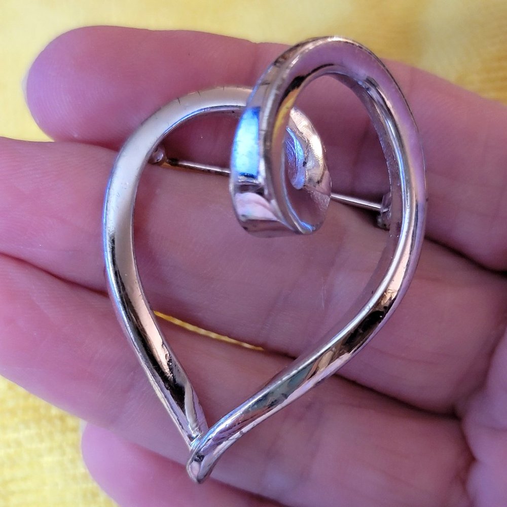 Beautiful Heart Shaped Brooch